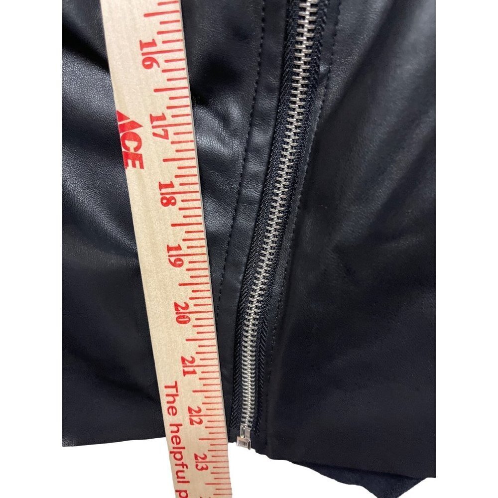 BlankNYC Black Asymmetrical Full Zip Faux Leather Jacket Women's Size Medium - Picture 6 of 9